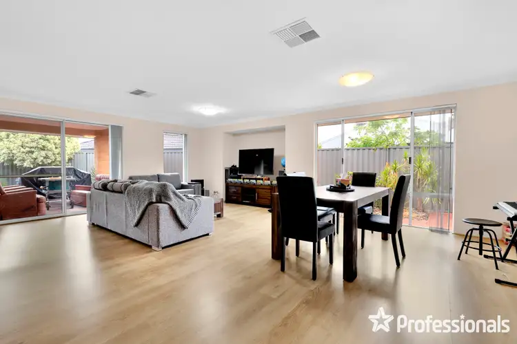 Sixth view of Homely house listing, 15 Blackall Mews, Piara Waters WA 6112