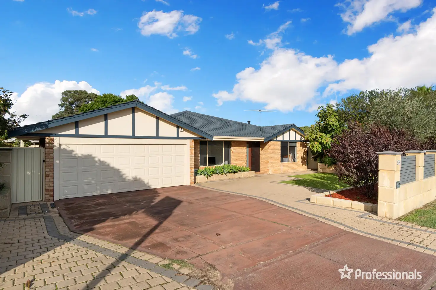 Main view of Homely house listing, 33 Renegade Way, Kingsley WA 6026
