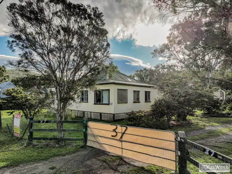 37 MARION STREET, Stanwell QLD 4702
