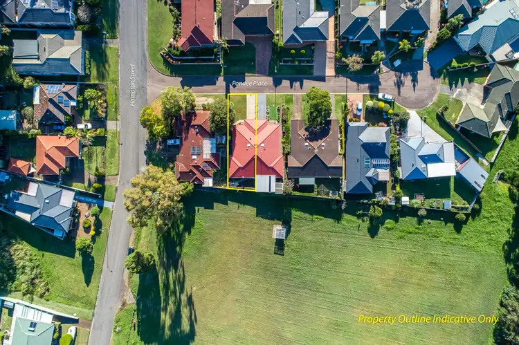 Second view of Homely house listing, 2/4 Pondee Place, Toronto NSW 2283