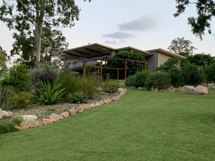 33 Meadow View Rd, Fernvale QLD 4306