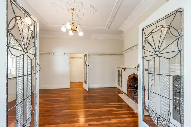 24 Hobbs Avenue, Dalkeith WA 6009