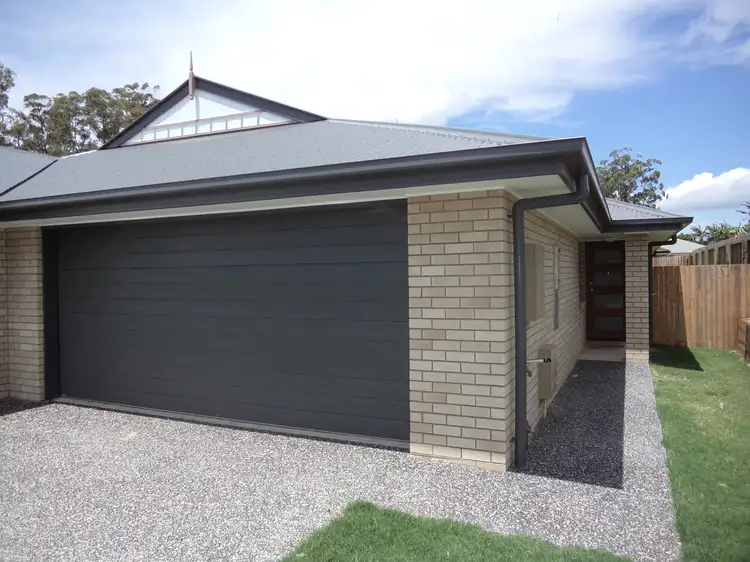 2/98A Rowbotham Street