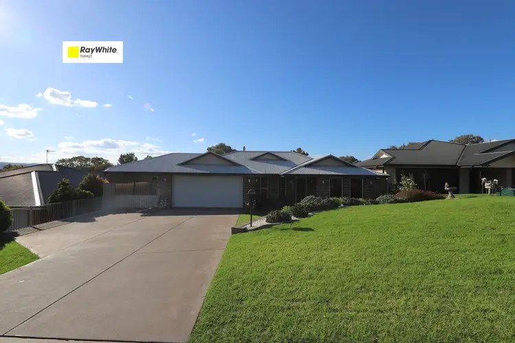 14 Murphy Place, Tumut NSW 2720