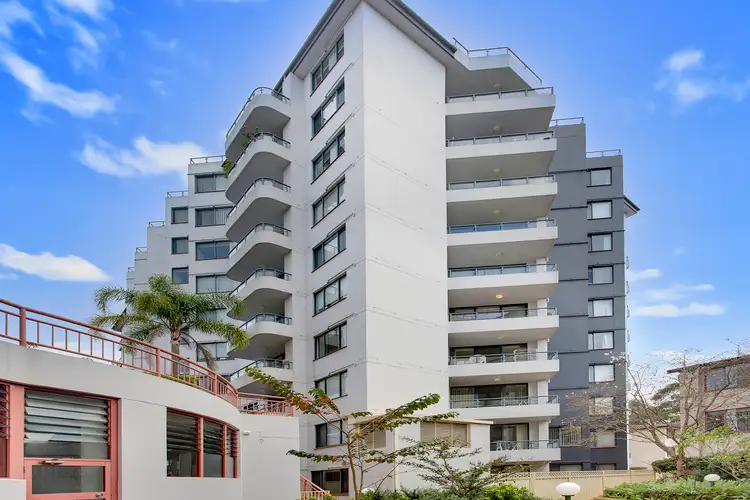 41/208 Pacific Highway, Hornsby NSW 2077