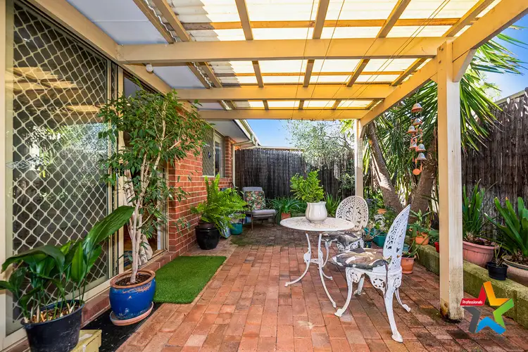 4/10 East Street, Guildford WA 6055
