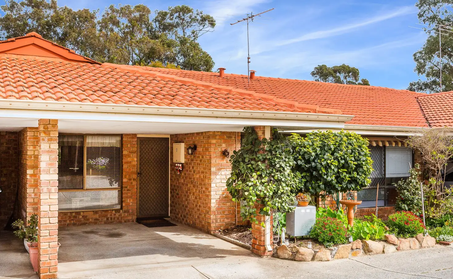 Main view of Homely villa listing, 2/37 Hammad Street, Palmyra WA 6157