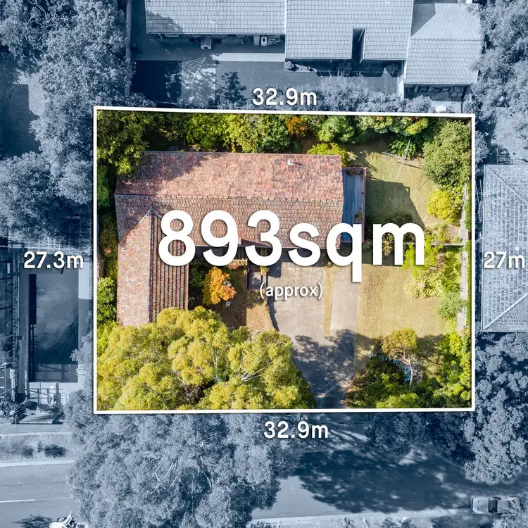 1 Coomleigh Avenue, Glen Waverley VIC 3150