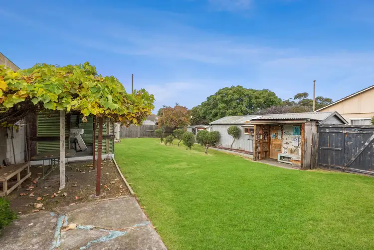 Fifth view of Homely house listing, 1 Taroonga Court, Norlane VIC 3214