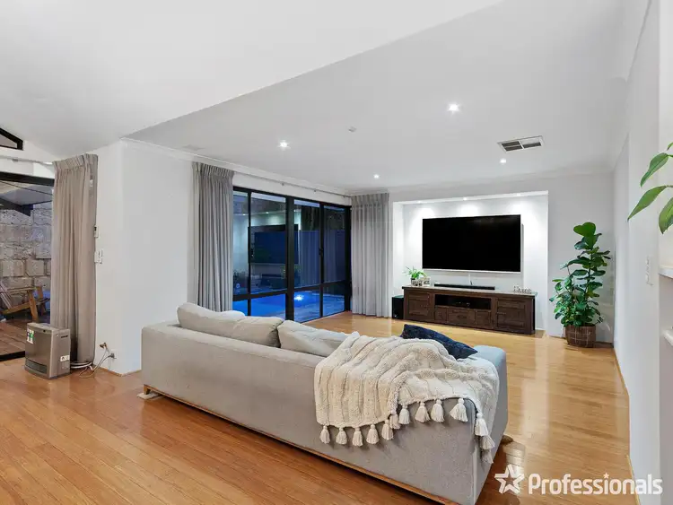 Fifth view of Homely house listing, 18 Rankin Meander, Baldivis WA 6171
