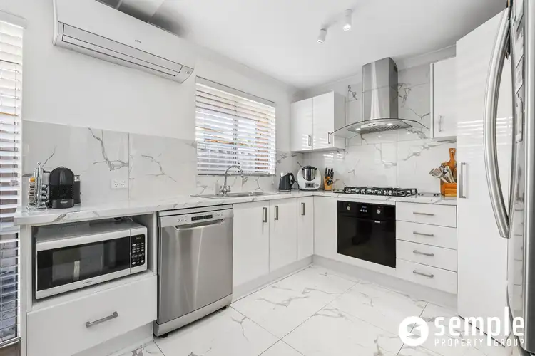 Sixth view of Homely house listing, 11 Jenniphur Court, Atwell WA 6164