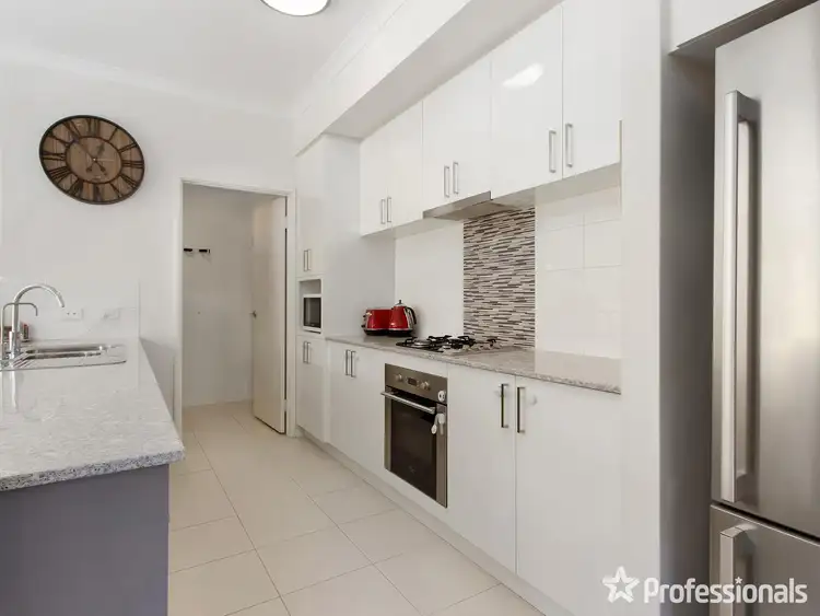 Fifth view of Homely townhouse listing, 19/2 Louvre Way, Baldivis WA 6171
