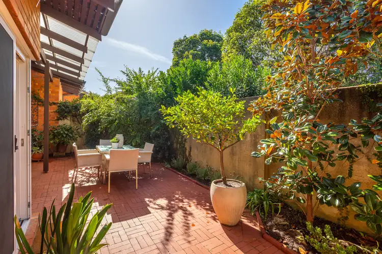 Sixth view of Homely villa listing, 2/11 Bindaring Parade, Claremont WA 6010