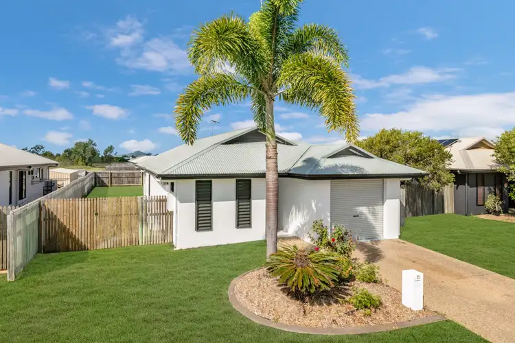 16 Newbury Drive, Mount Low QLD 4818