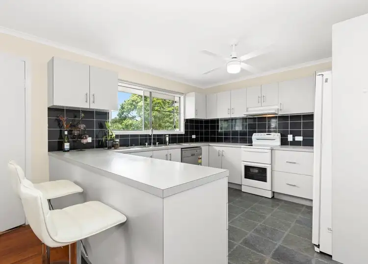 13 Dunlop Street, Kelso QLD 4815