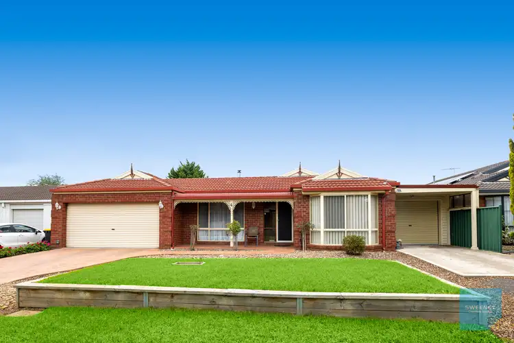 4 Forsyth Close, Burnside VIC 3023