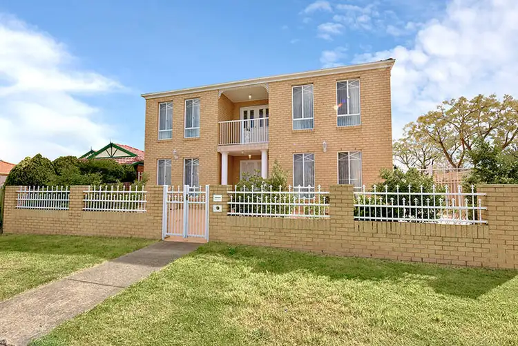7 Delphinius Crescent, Roxburgh Park VIC 3064