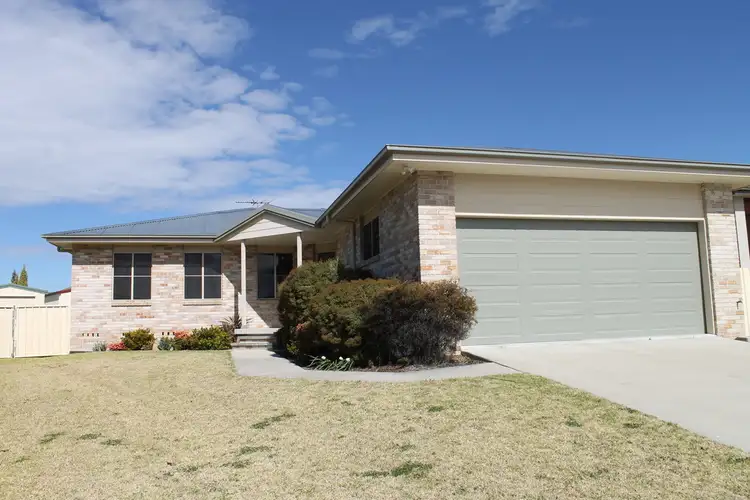 14 Sunnyside Place, Inverell NSW 2360
