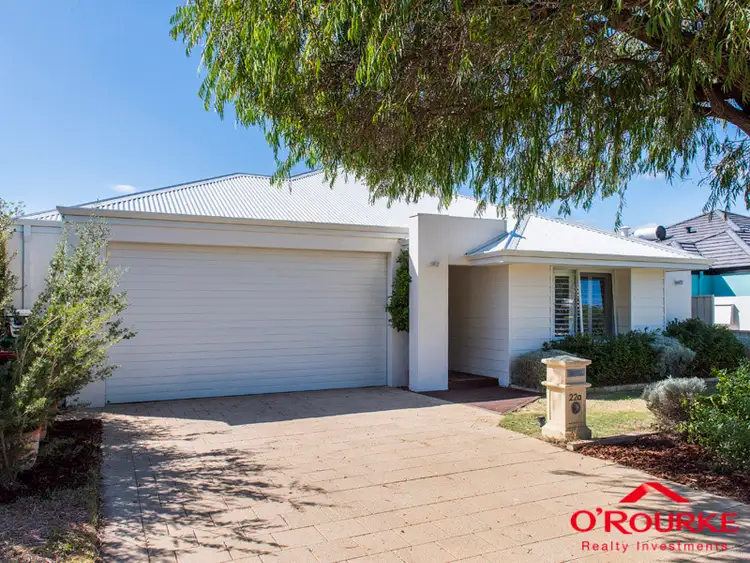 22 a Stanley Street, Scarborough WA 6019