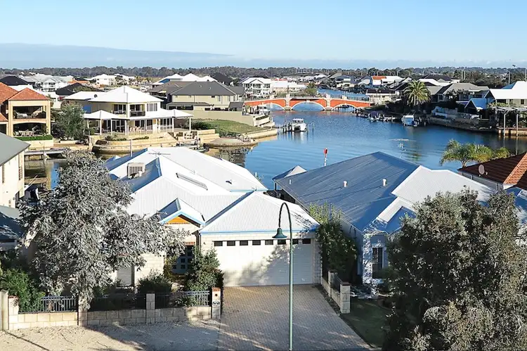 18 Tasman Loop, Dudley Park WA 6210