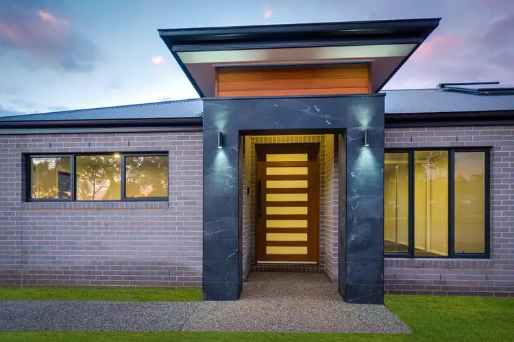 Second view of Homely house listing, 20 Ruthven Circuit, Wodonga VIC 3690