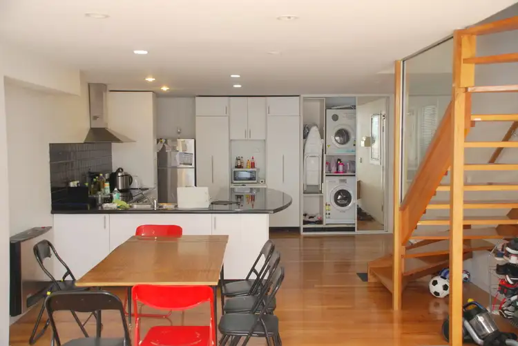 Third view of Homely apartment listing, 8 Sun Street, Hobart TAS 7000