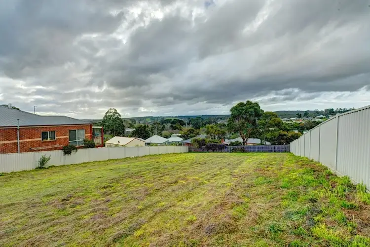 16 Herriott Street, Buninyong VIC 3357