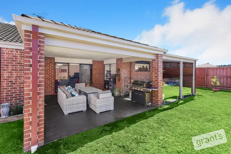 Second view of Homely house listing, 3 Olivia Court, Pakenham VIC 3810