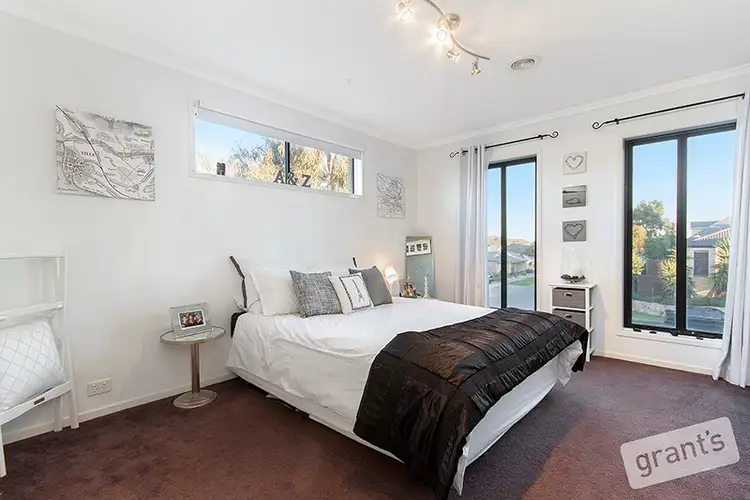 Seventh view of Homely house listing, 2 Lawton Grove, Berwick VIC 3806
