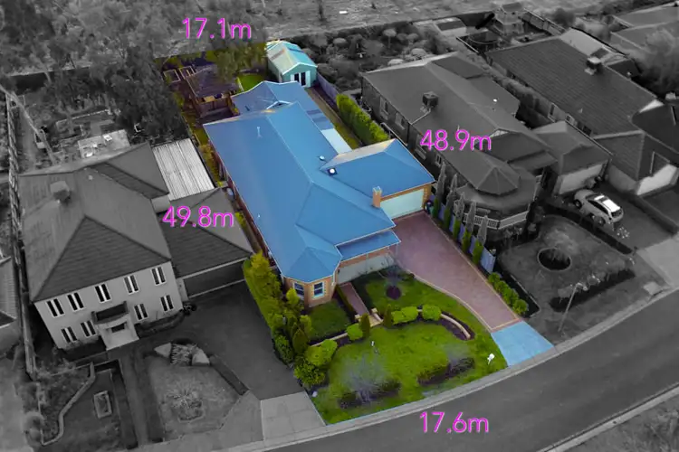 Second view of Homely house listing, 8 Mayfin Court, Sunbury VIC 3429