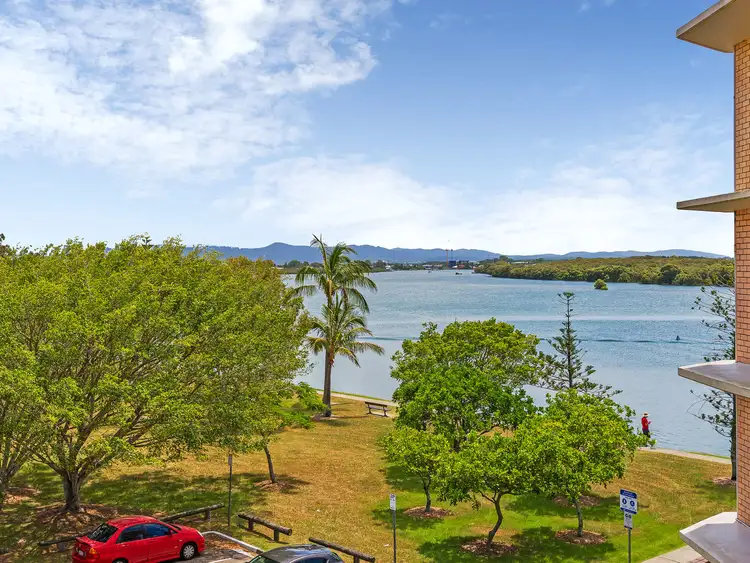 18/8 Paradise Parade, Paradise Point QLD 4216