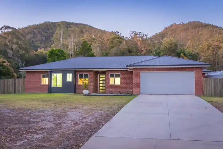 97 Lindeman, Beerwah QLD 4519