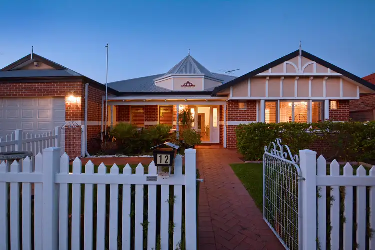 12 Devon Road, Bassendean WA 6054