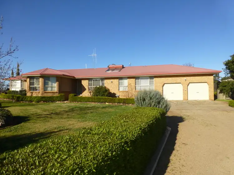 45 Birch Road, Parkes NSW 2870