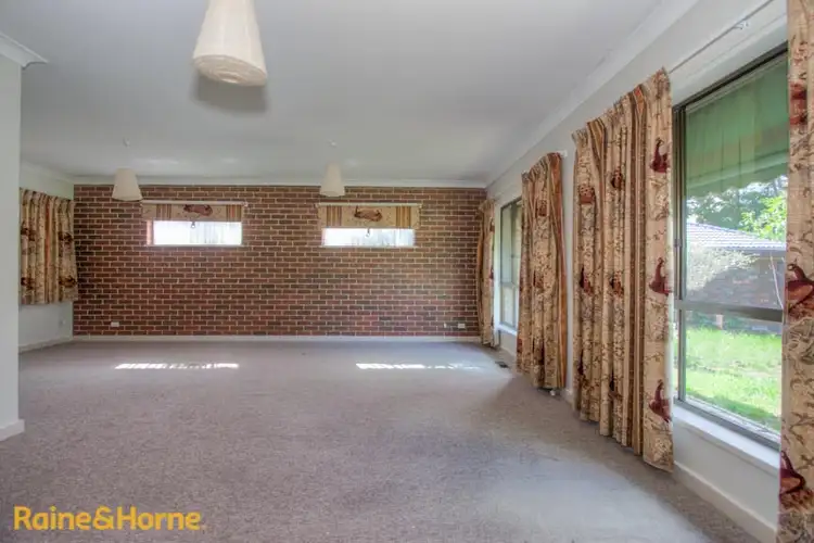Second view of Homely house listing, 15 Priorswood Way, Sunbury VIC 3429