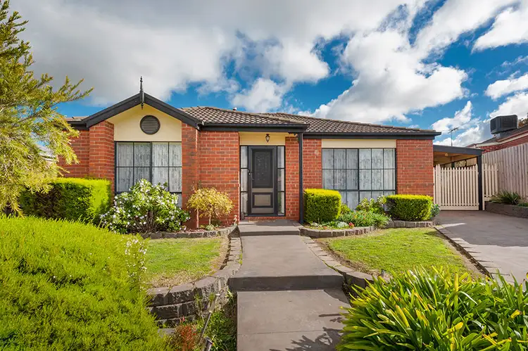 5 Woodfield Place, Sunbury VIC 3429
