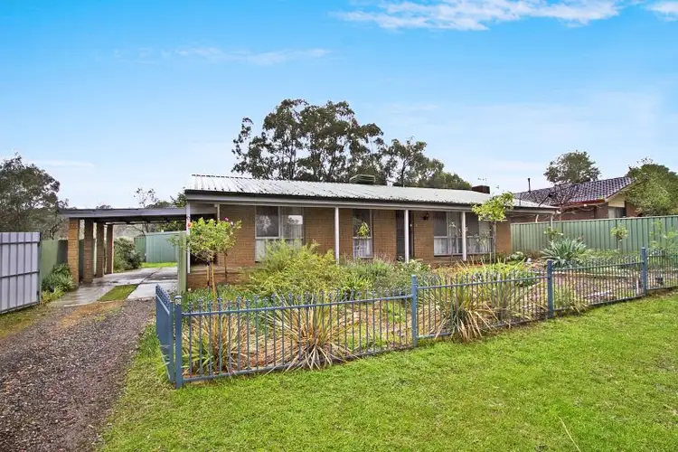 6 Whittaker Street, Spring Gully VIC 3550