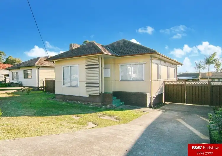 12 Carson Street, Panania NSW 2213