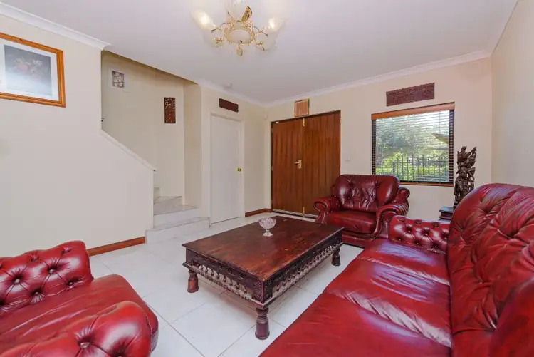 Second view of Homely house listing, 6 Nita Place, Riverton WA 6148