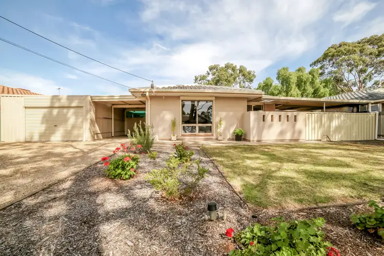 8 MINYARA AVENUE, Salisbury North SA 5108