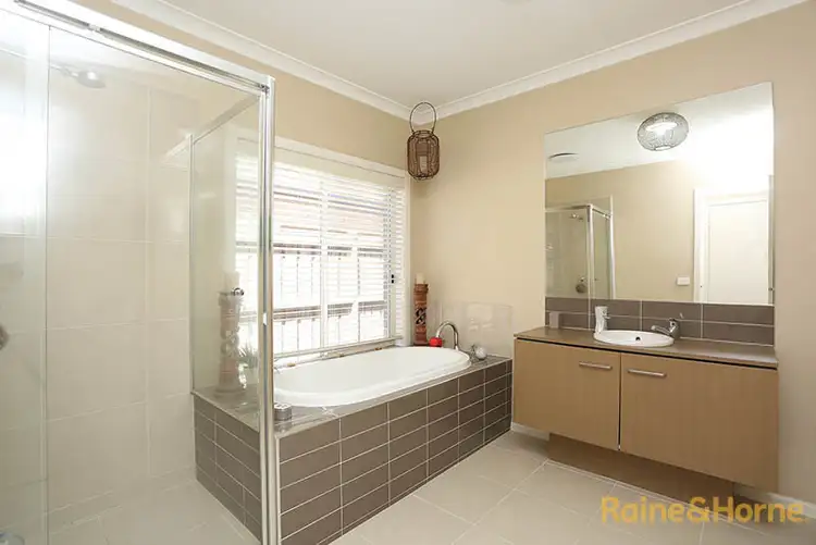 Sixth view of Homely house listing, 10 Fieldstone Crescent, Cranbourne North VIC 3977