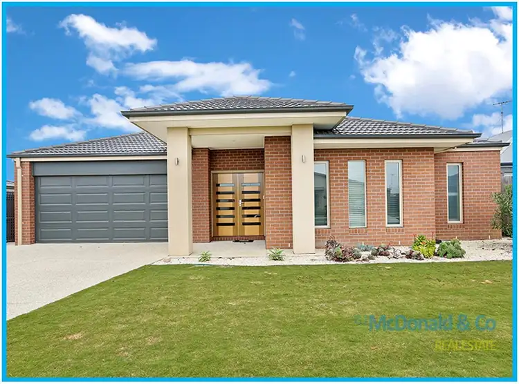 17 Yeoman Crescent, Leopold VIC 3224