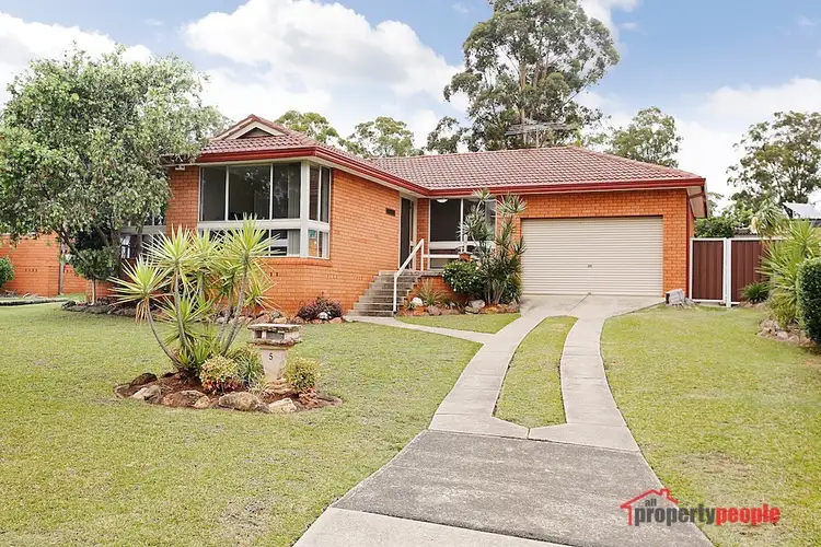 5 Valda Place, Ingleburn NSW 2565