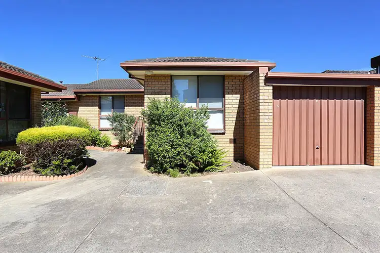 Main view of Homely unit listing, 2/17 Kennedy Street, Glenroy VIC 3046