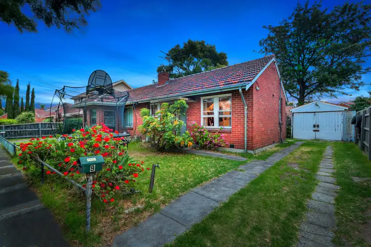 9 Edina Avenue, Port Melbourne VIC 3207