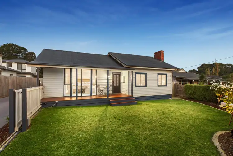 1/13 Mountain View Road, Kilsyth VIC 3137