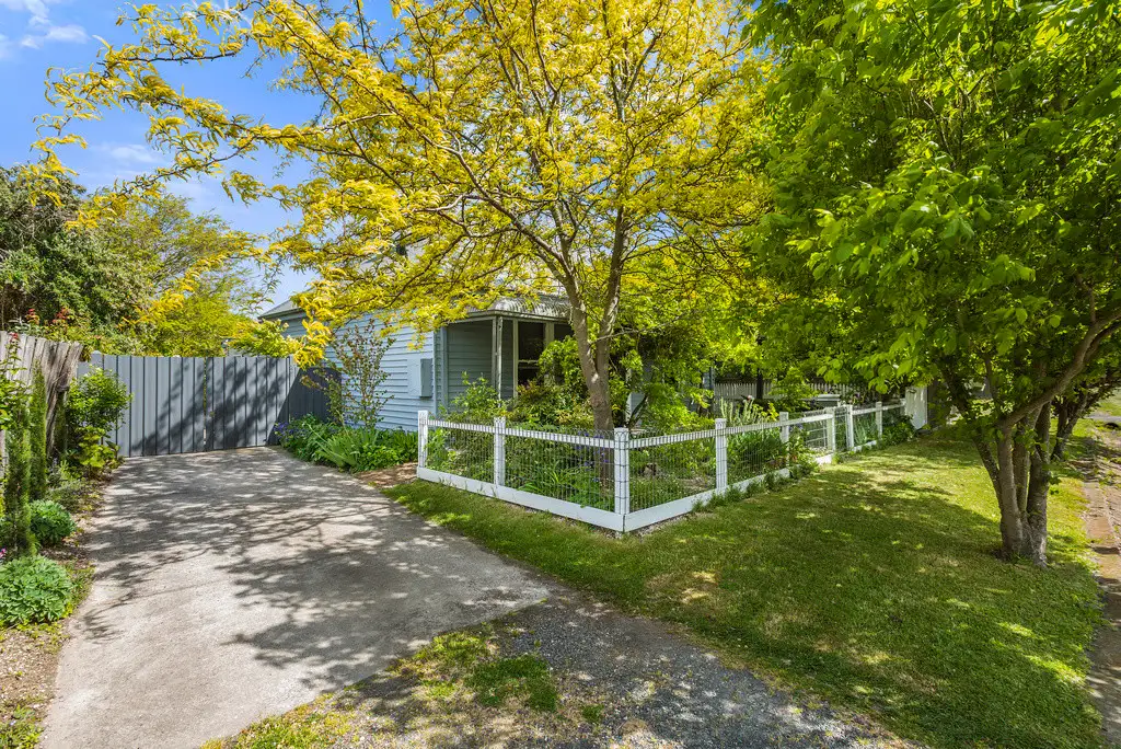 Main view of Homely house listing, 5 Jeffrey Street, Kyneton VIC 3444