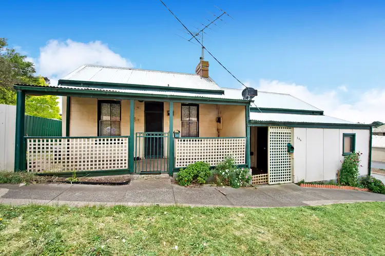 16a and 16b Bourke Street, Kilmore VIC 3764