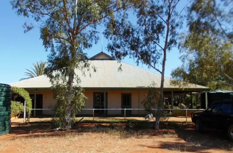 - Yalbalgo Station, Carnarvon WA 6701