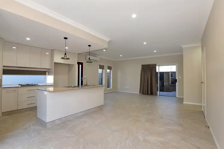 Fourth view of Homely unit listing, 33/565 Hume Street, Kearneys Spring QLD 4350